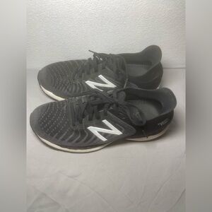 New Balance Fresh Foam 860 Black Running Shoes Size 8